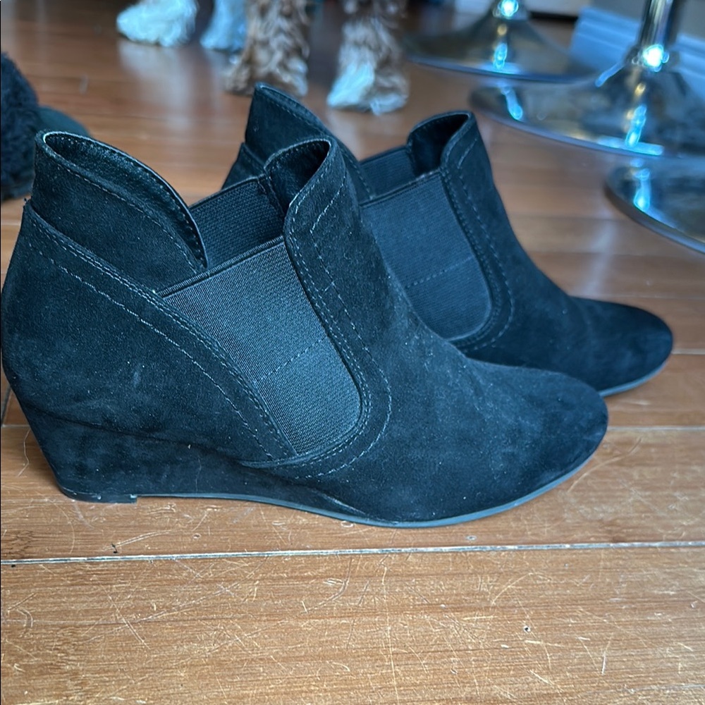 Croft & Barrow Black Ankle Booties with Elastic Panels
